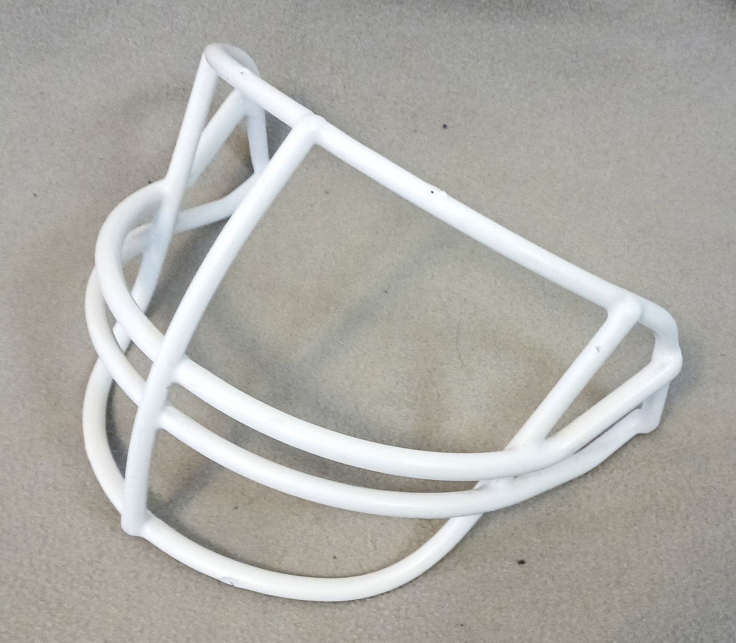 Pre-Owned White Schutt Super Pro NOPO Football Helmet Facemask- IJJ